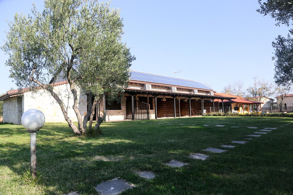 Gioulis Apartments & Studios Nea Plagia Zewnętrze zdjęcie