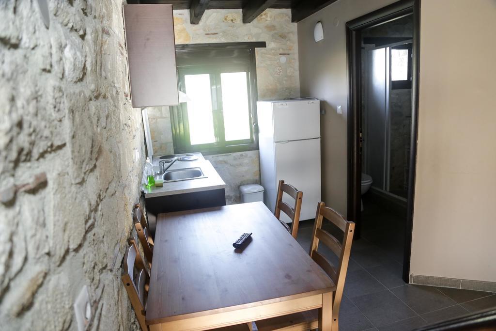Gioulis Apartments & Studios Nea Plagia Zewnętrze zdjęcie